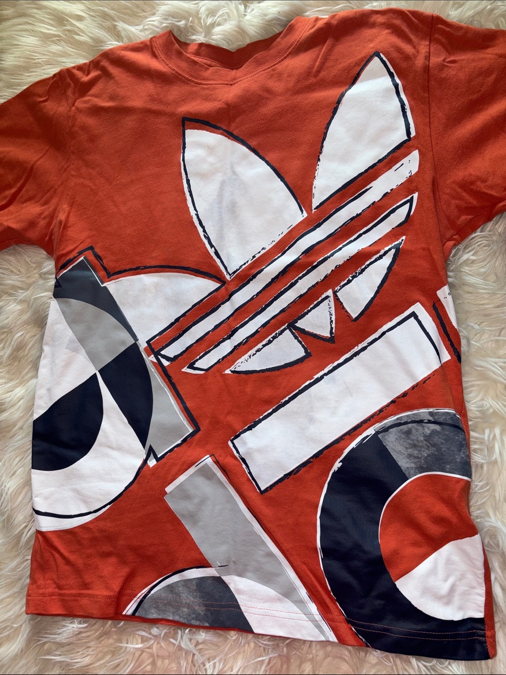 Adidas tshirt - Picture 2 of 3